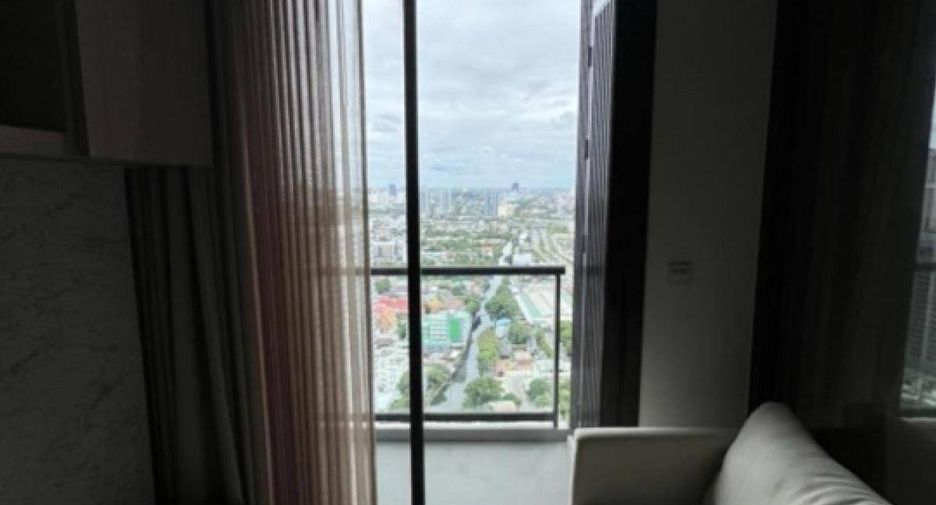 For rent 1 bed condo in Phaya Thai, Bangkok