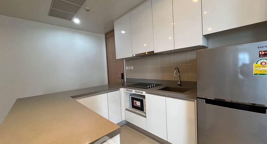 For rent 3 bedrooms condo in Chatuchak, Bangkok
