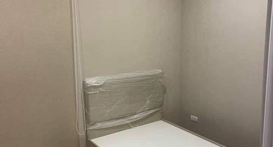For rent 2 bedrooms condo in Phra Khanong, Bangkok