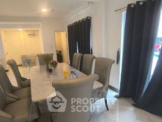 For rent 5 bedrooms townhouse in Prawet, Bangkok