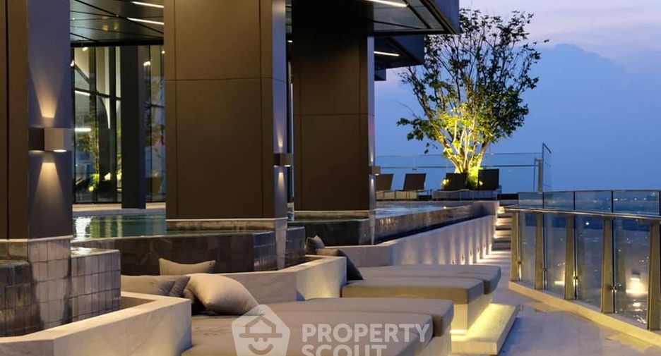 For rent 2 bedrooms condo in Phaya Thai, Bangkok