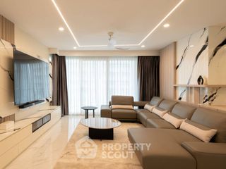 For rent 4 bedrooms condo in Yan Nawa, Bangkok