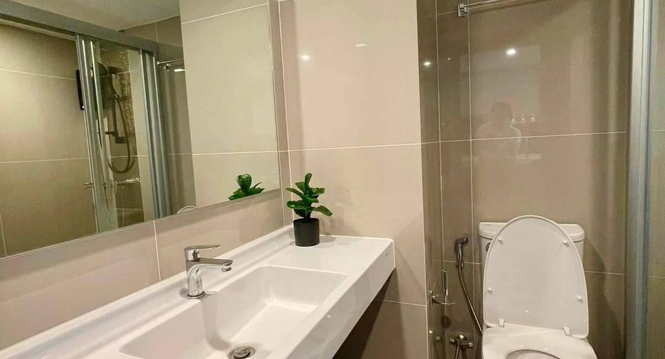 For rent 1 bed condo in Huai Khwang, Bangkok