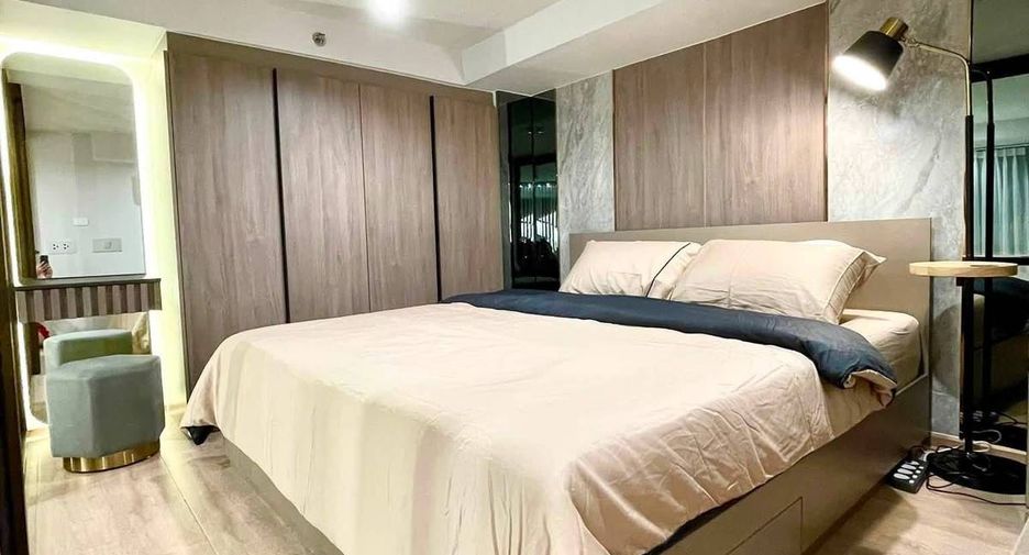 For rent 1 bed condo in Huai Khwang, Bangkok