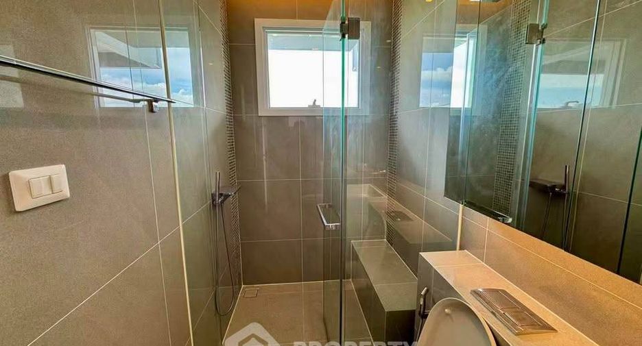For rent 2 bedrooms condo in Chatuchak, Bangkok