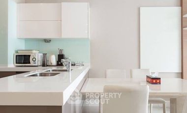 For rent 2 bedrooms condo in Pathum Wan, Bangkok