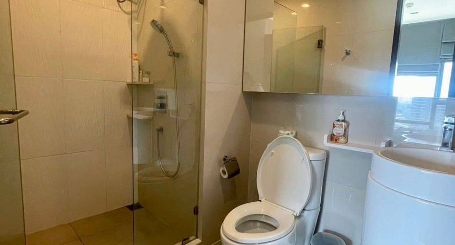 Wohnung zur Miete mit 1 Zimmer in Huai Khwang, Bangkok