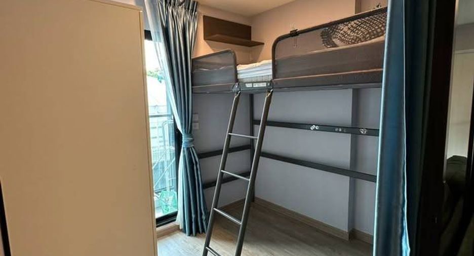 For rent 3 bedrooms condo in Phra Khanong, Bangkok