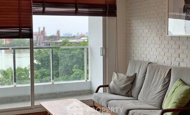 For rent 2 bedrooms condo in Yan Nawa, Bangkok