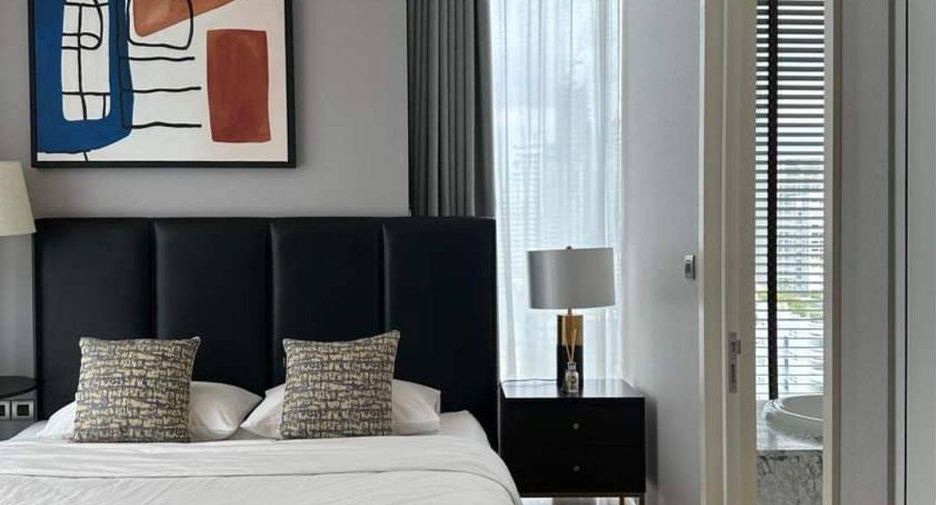 For rent 2 bedrooms condo in Watthana, Bangkok