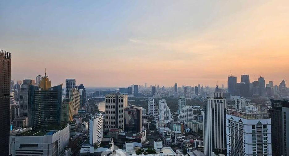 For rent 1 bed condo in Watthana, Bangkok