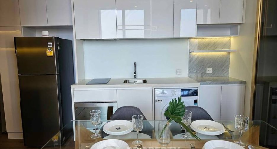 For rent 1 bed condo in Watthana, Bangkok