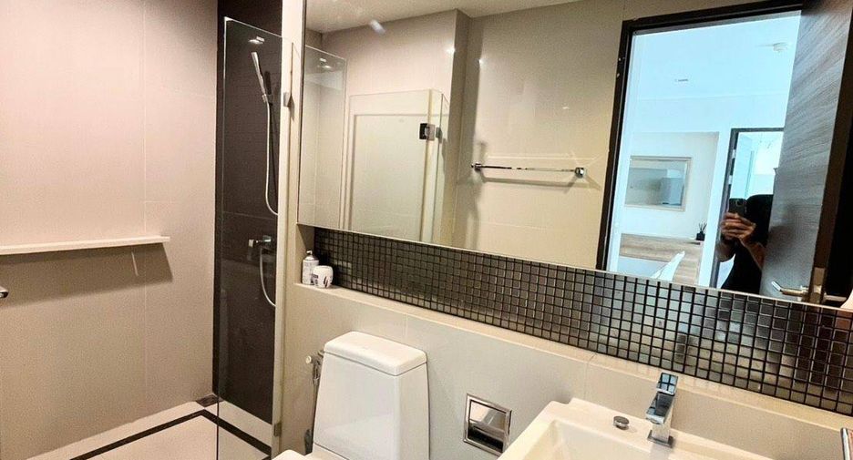 For rent 2 bedrooms condo in Sathon, Bangkok