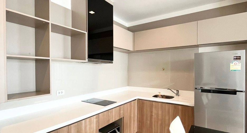 For rent 2 bedrooms condo in Sathon, Bangkok