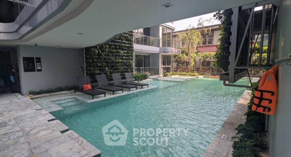 For rent 1 bed condo in Watthana, Bangkok