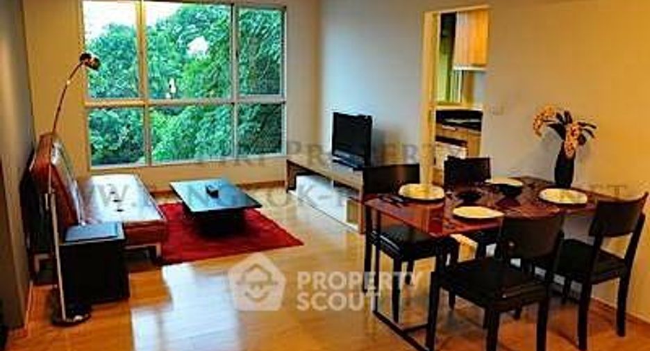 For rent 2 bedrooms condo in Watthana, Bangkok