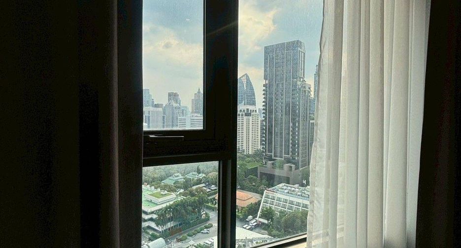 For rent 1 bed condo in Pathum Wan, Bangkok
