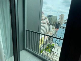 For rent 2 bedrooms condo in Ratchathewi, Bangkok