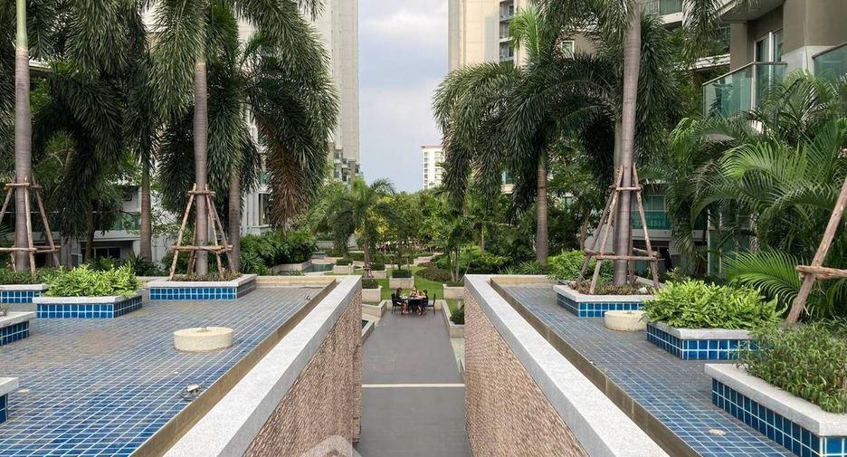 For rent 1 bed condo in Huai Khwang, Bangkok