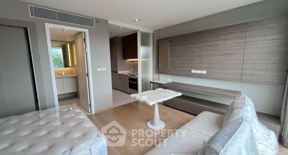 For rent 1 bed condo in Watthana, Bangkok