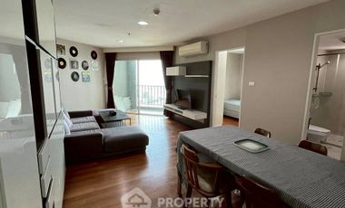 For rent 2 bedrooms condo in Huai Khwang, Bangkok
