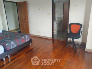 For rent 3 bedrooms condo in Phra Khanong, Bangkok