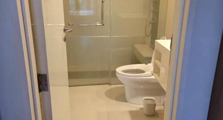 For rent 1 bed condo in Sathon, Bangkok