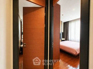 For rent 2 bedrooms condo in Sathon, Bangkok