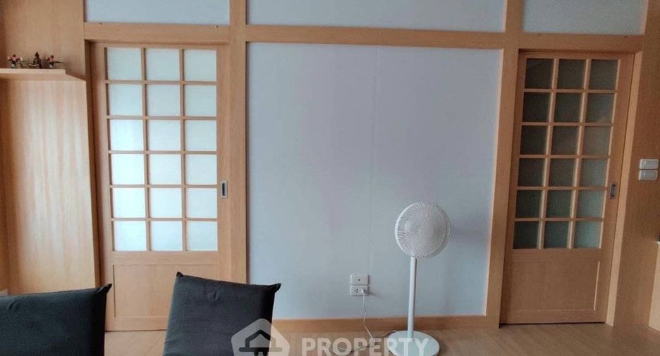 For rent 2 bedrooms condo in Ratchathewi, Bangkok