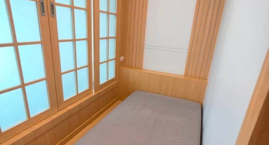 For rent 2 bedrooms condo in Ratchathewi, Bangkok