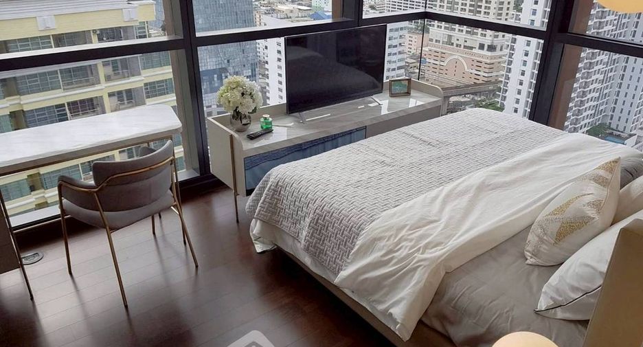 Condo en alquiler de 2 habitaciones en Pathum Wan, Bangkok