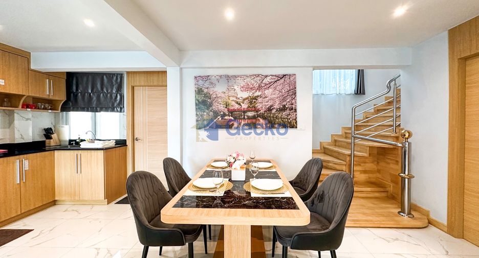 For sale 4 bedrooms house in Bang Lamung, Chonburi