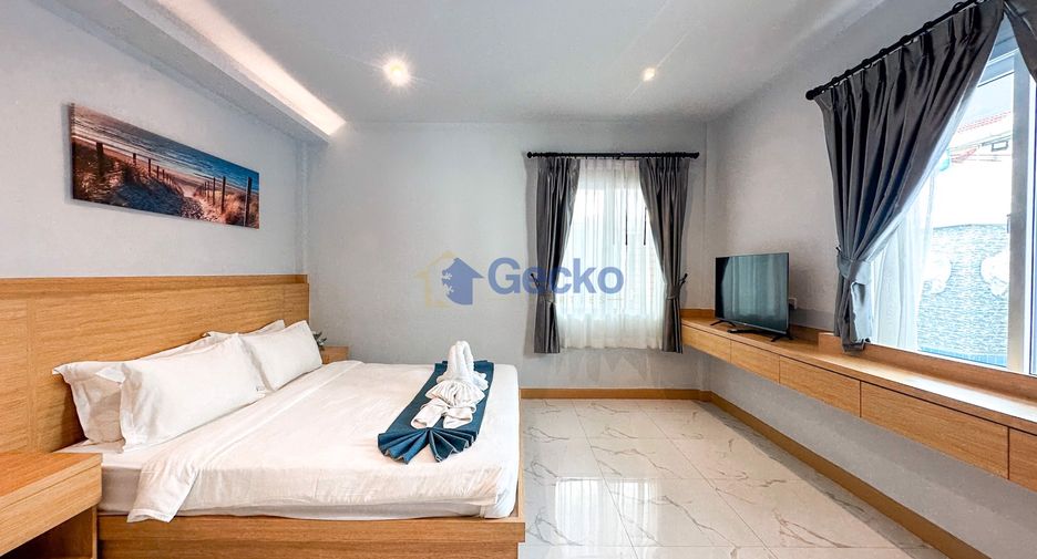 For sale 4 bedrooms house in Bang Lamung, Chonburi