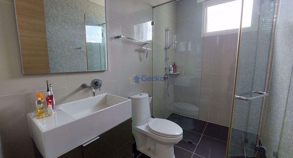 For sale 2 bedrooms condo in Jomtien, Pattaya