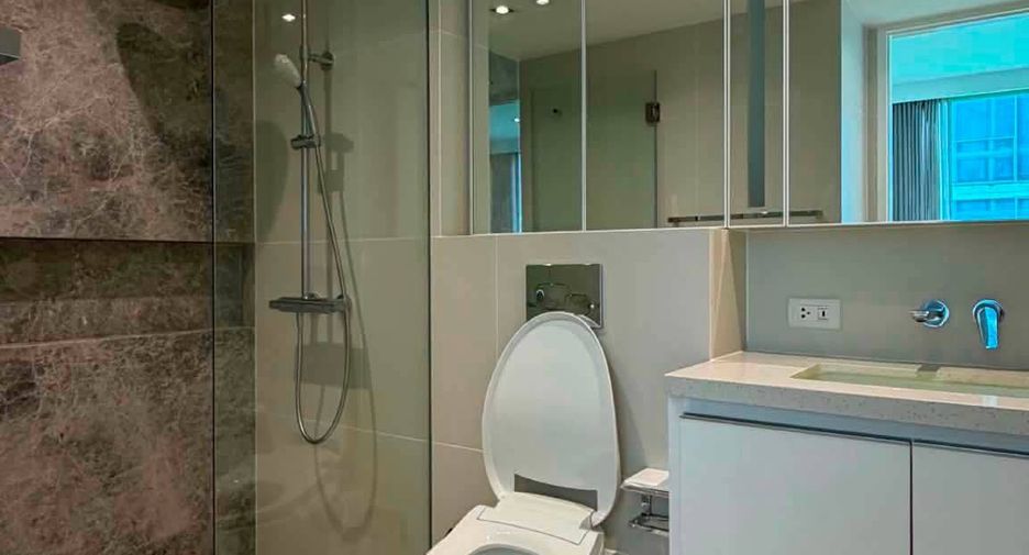 For rent 1 bed condo in Watthana, Bangkok