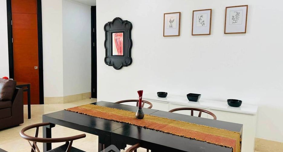 For rent 2 bedrooms condo in Sathon, Bangkok