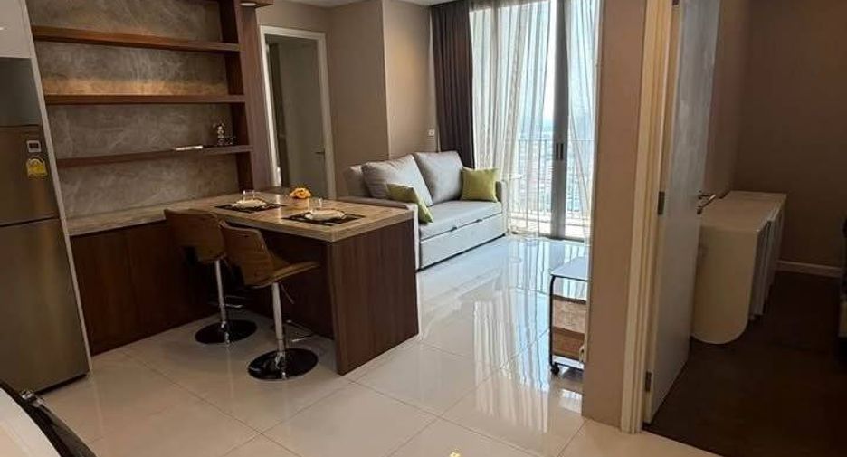 For rent 2 bedrooms condo in Sathon, Bangkok