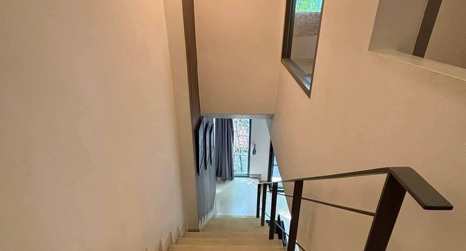 For rent 1 bed condo in Phra Khanong, Bangkok