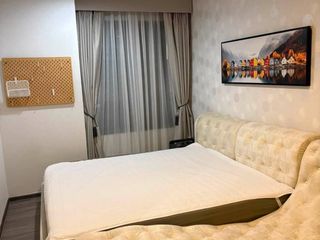 For rent 2 bedrooms condo in Bang Rak, Bangkok