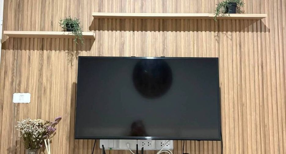 For rent 2 bedrooms condo in Bang Rak, Bangkok