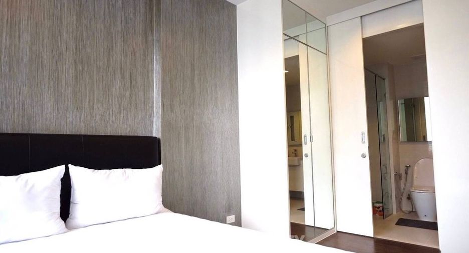 For rent 1 bed condo in Sathon, Bangkok