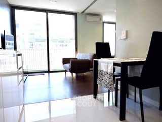 For rent 1 bed condo in Sathon, Bangkok