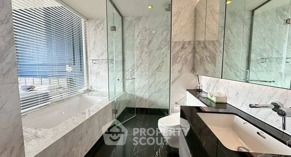 For rent 2 bedrooms condo in Sathon, Bangkok