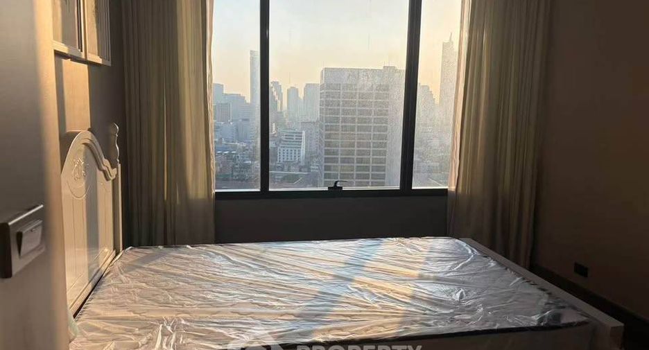 For rent 2 bedrooms condo in Bang Rak, Bangkok