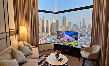 For rent 2 bedrooms condo in Bang Rak, Bangkok