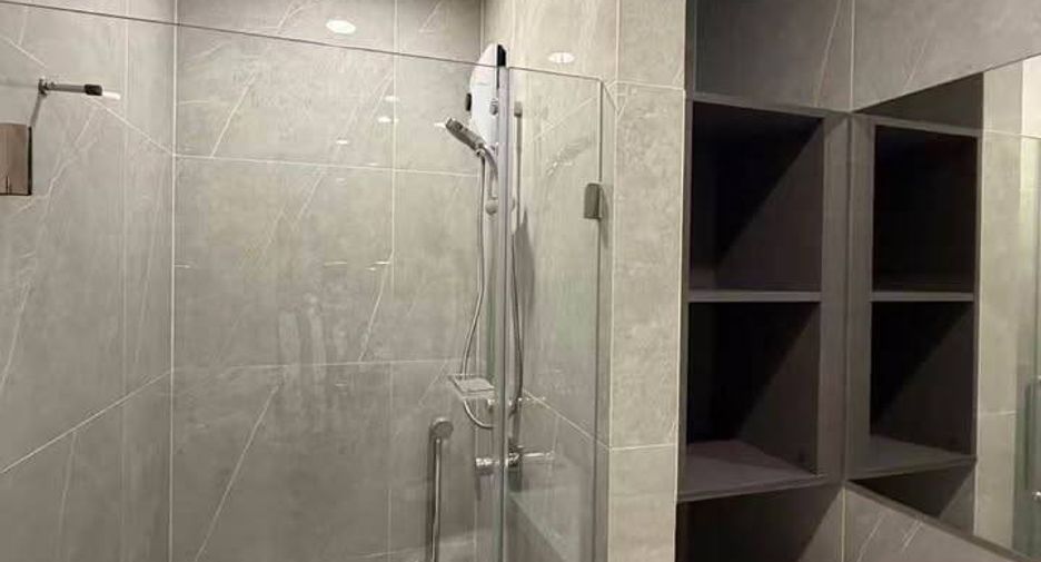 For rent 1 bed condo in Huai Khwang, Bangkok