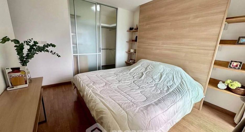 For rent 2 bedrooms condo in Phaya Thai, Bangkok
