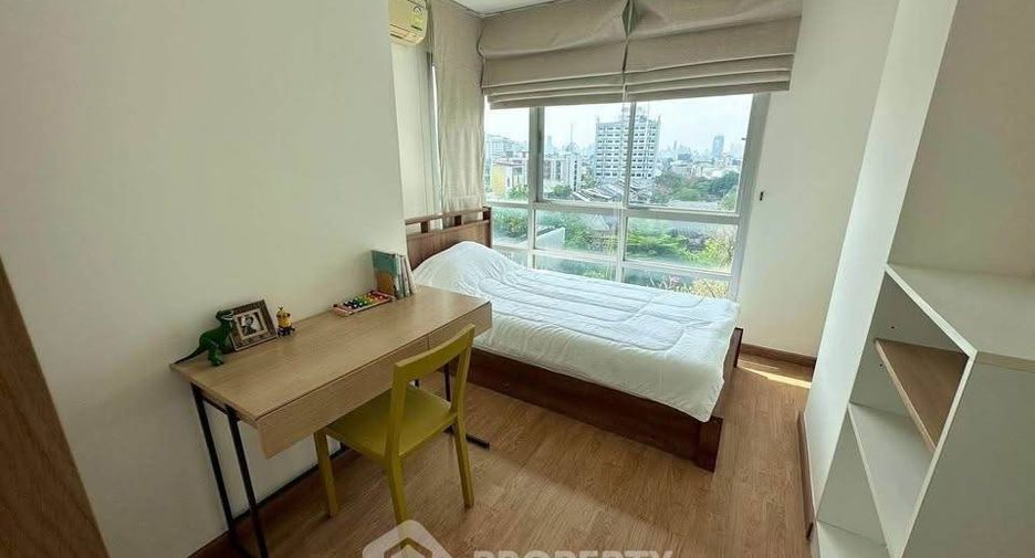 For rent 2 bedrooms condo in Phaya Thai, Bangkok