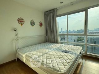 For rent 2 bedrooms condo in Phaya Thai, Bangkok