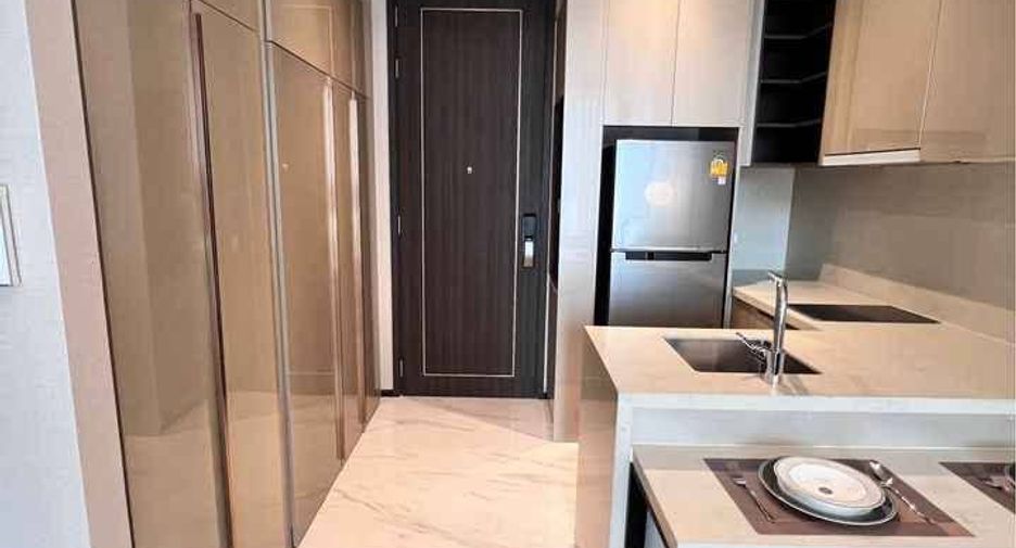 For rent 1 bed condo in Khlong Toei, Bangkok